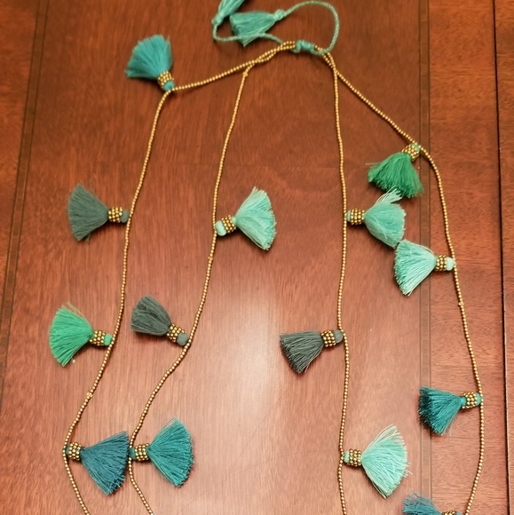 Handmade Tassel Necklace - Picture 8 of 8